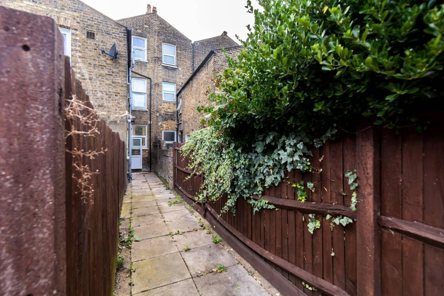 Lovely 2 Bedroom Garden Flat In London Luaran gambar